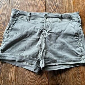 Liverpool Gray Cargo Shorts with Versatile Design